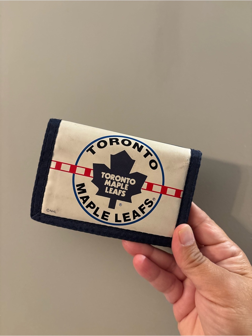 Vintage 90s Toronto Maple Leafs Nylon Tri-Fold Wallet | NHL Official
